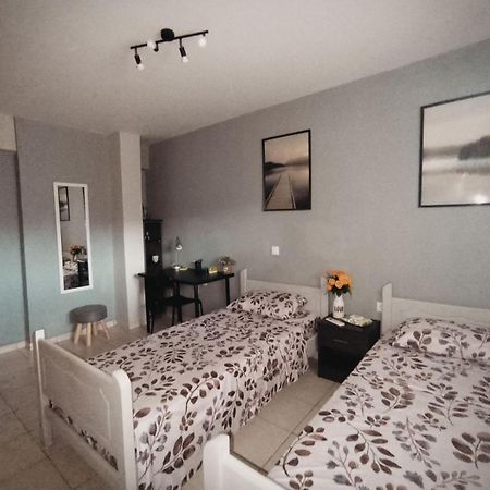 Semi-Basement 50Sqm Apartment Near Kos Citycenter Ngoại thất bức ảnh