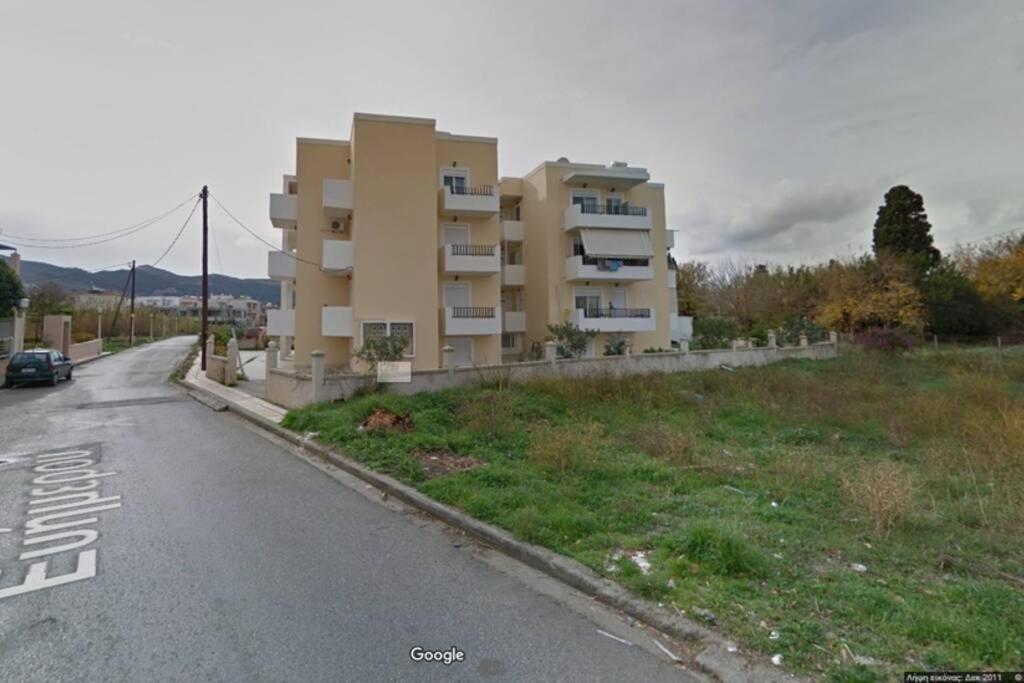Semi-Basement 50Sqm Apartment Near Kos Citycenter Ngoại thất bức ảnh